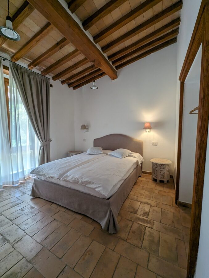 ECONOMY  ROOM